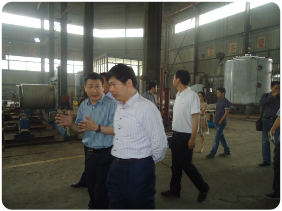 Director Song of Wenzhou city binhai economic develop zone and director Ying of Longwan Merchants Group come to our company and Inspect & instruct work.(圖1)